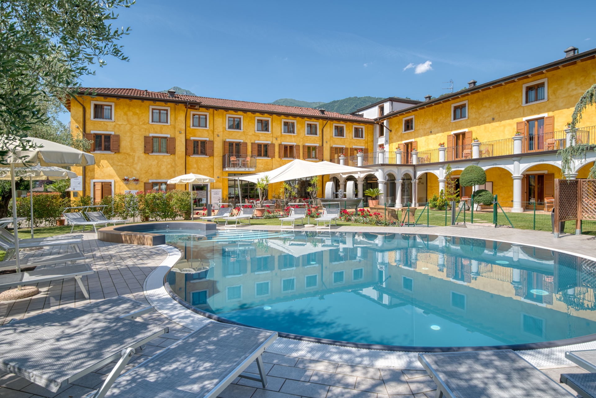 Hotel con Piscina e Spa ad Arco di Trento - Hotel al Frantoio